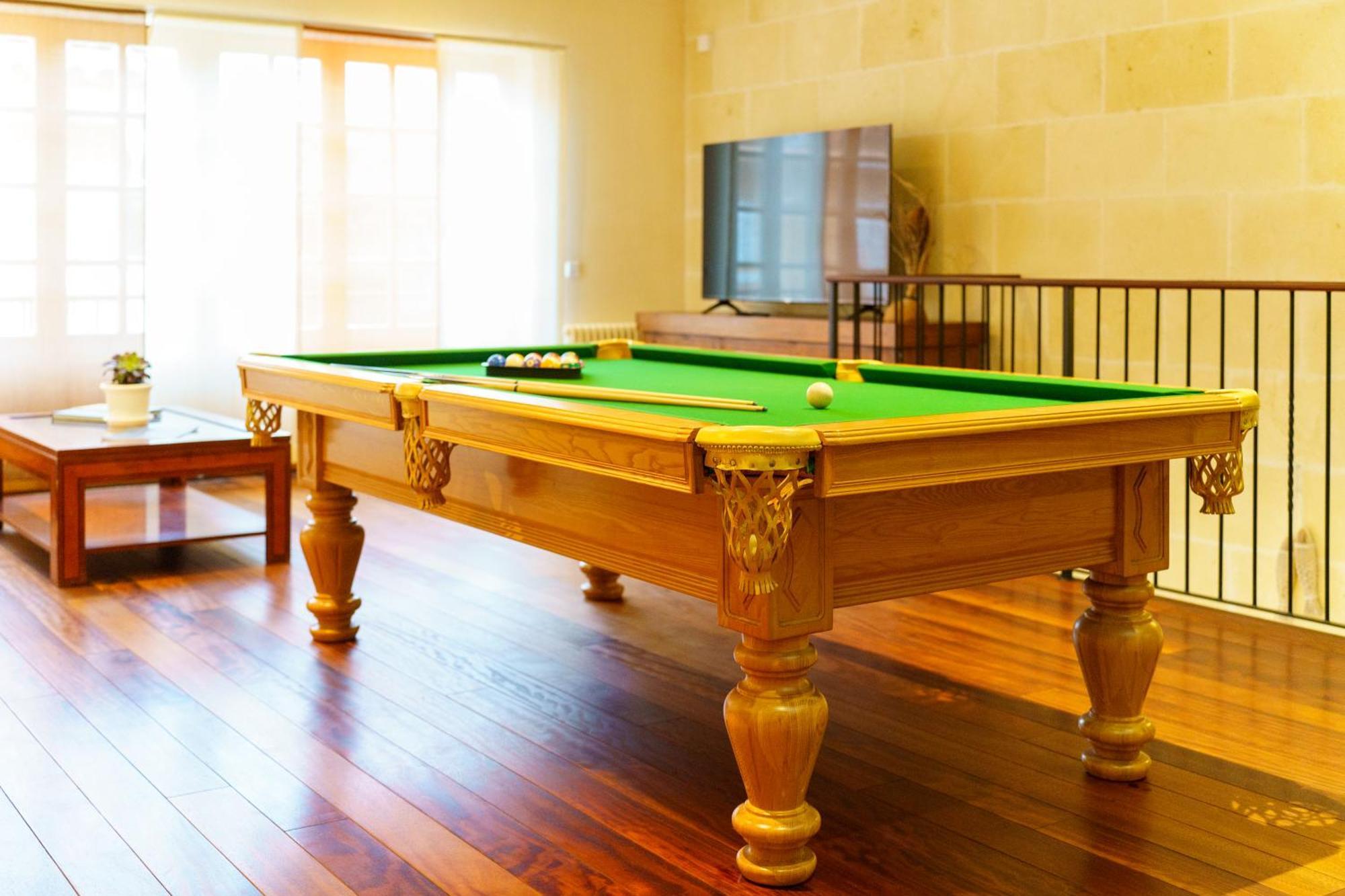 Casa Boutique Xalam " Piscina Climatizada, Jacuzzi, Billar " Villa Sant Lluís Buitenkant foto